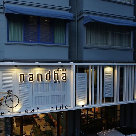 Nandha Hotel Бангкок Экстерьер фото