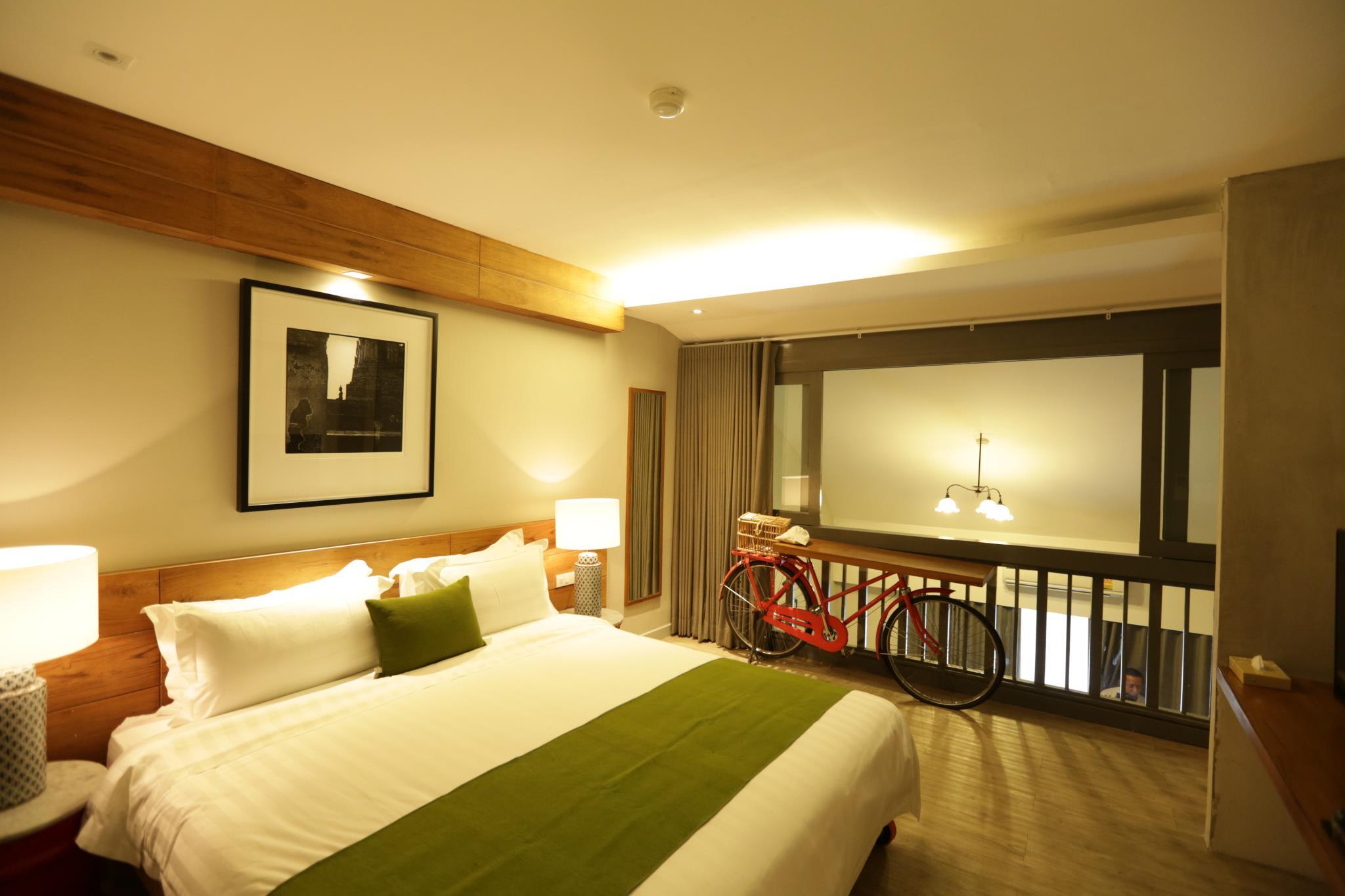 Nandha Hotel Бангкок Экстерьер фото
