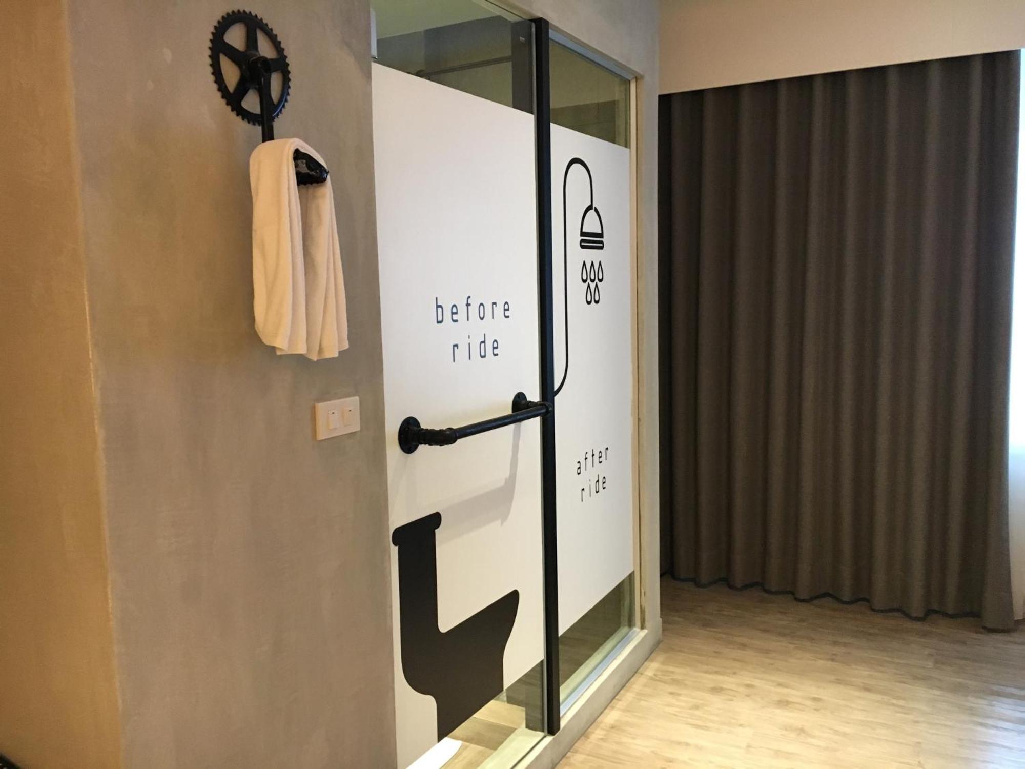 Nandha Hotel Бангкок Экстерьер фото