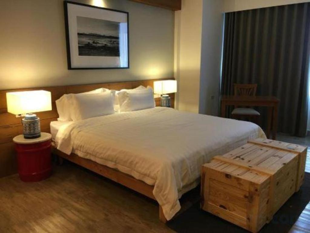 Nandha Hotel Бангкок Экстерьер фото