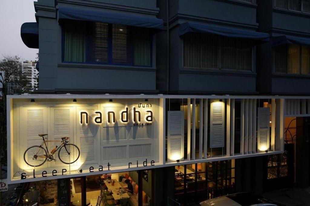 Nandha Hotel Бангкок Экстерьер фото