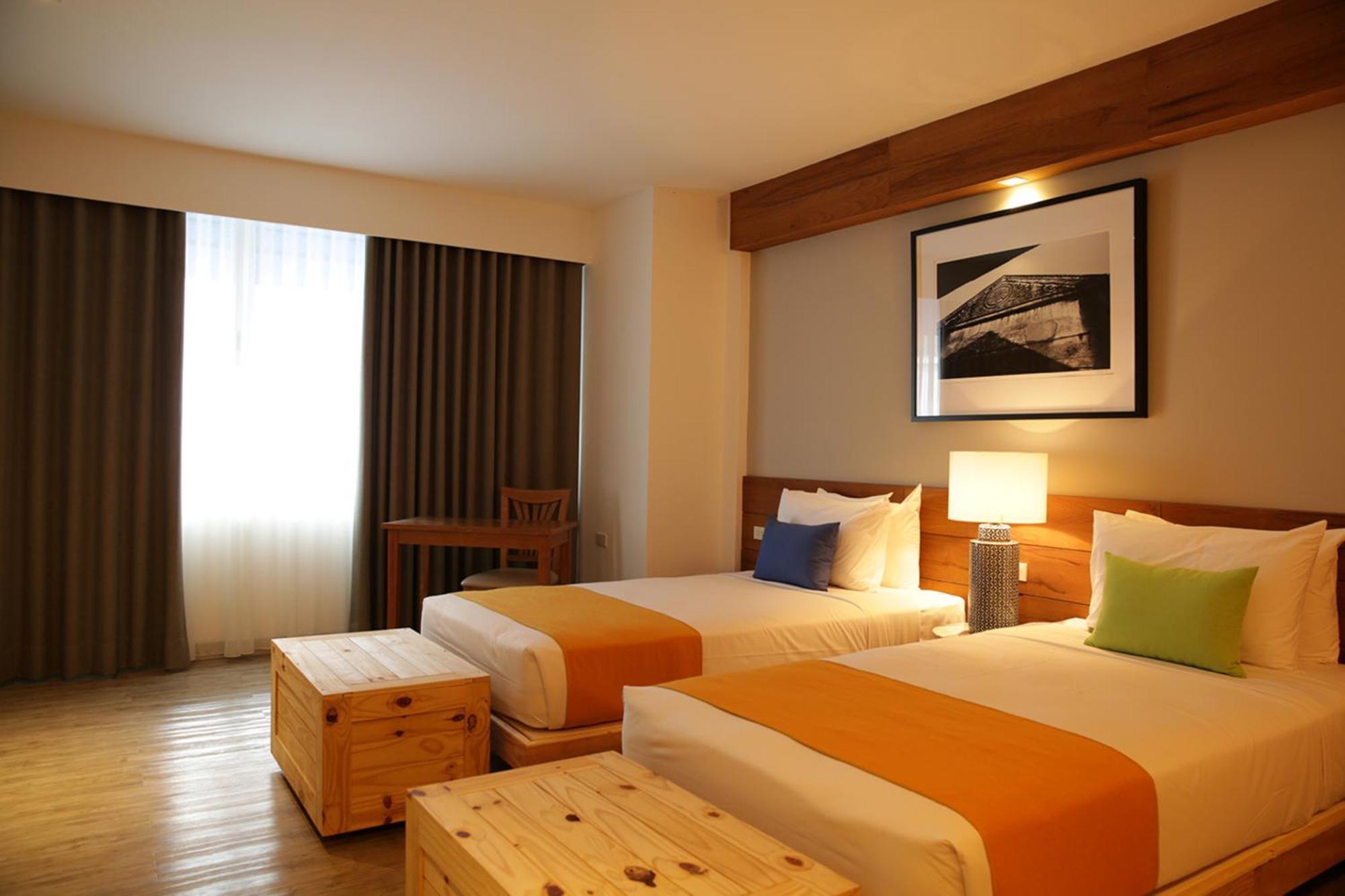Nandha Hotel Бангкок Экстерьер фото